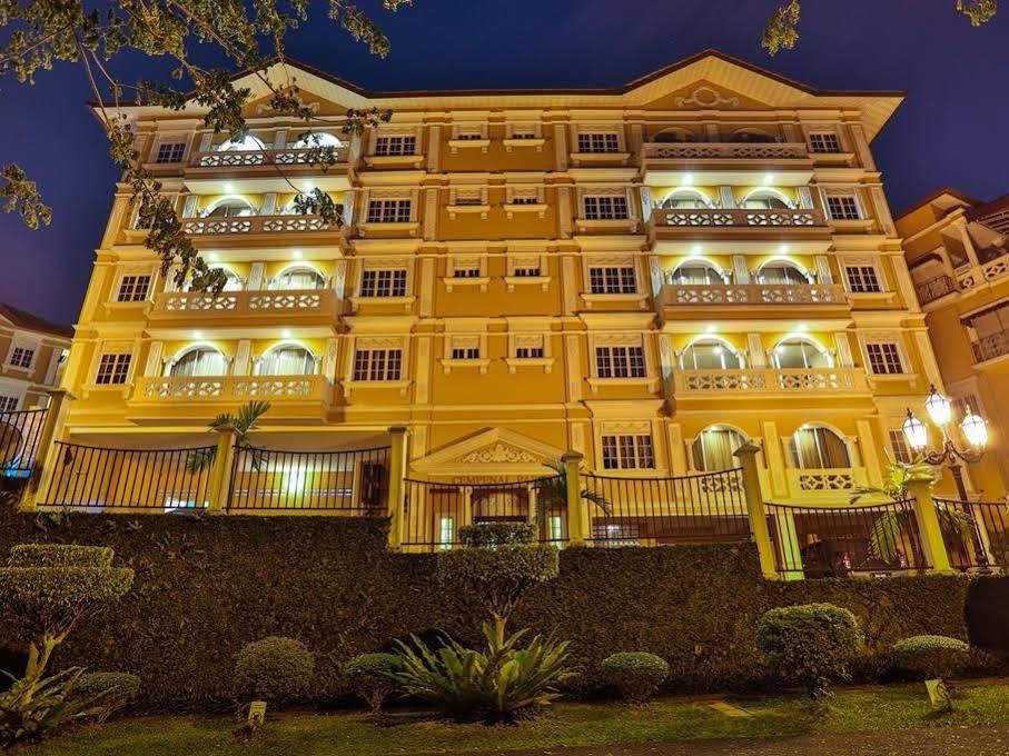 Kapitan Hill @ Cempenai Parc Residences Bukit Damansara Extérieur photo